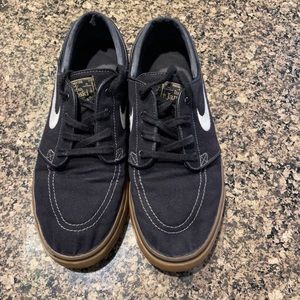 NIKE SB Janoskis Mens 7.5